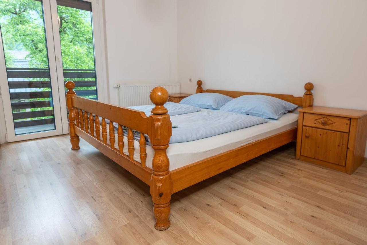 Apartments Znidar بوينج المظهر الخارجي الصورة