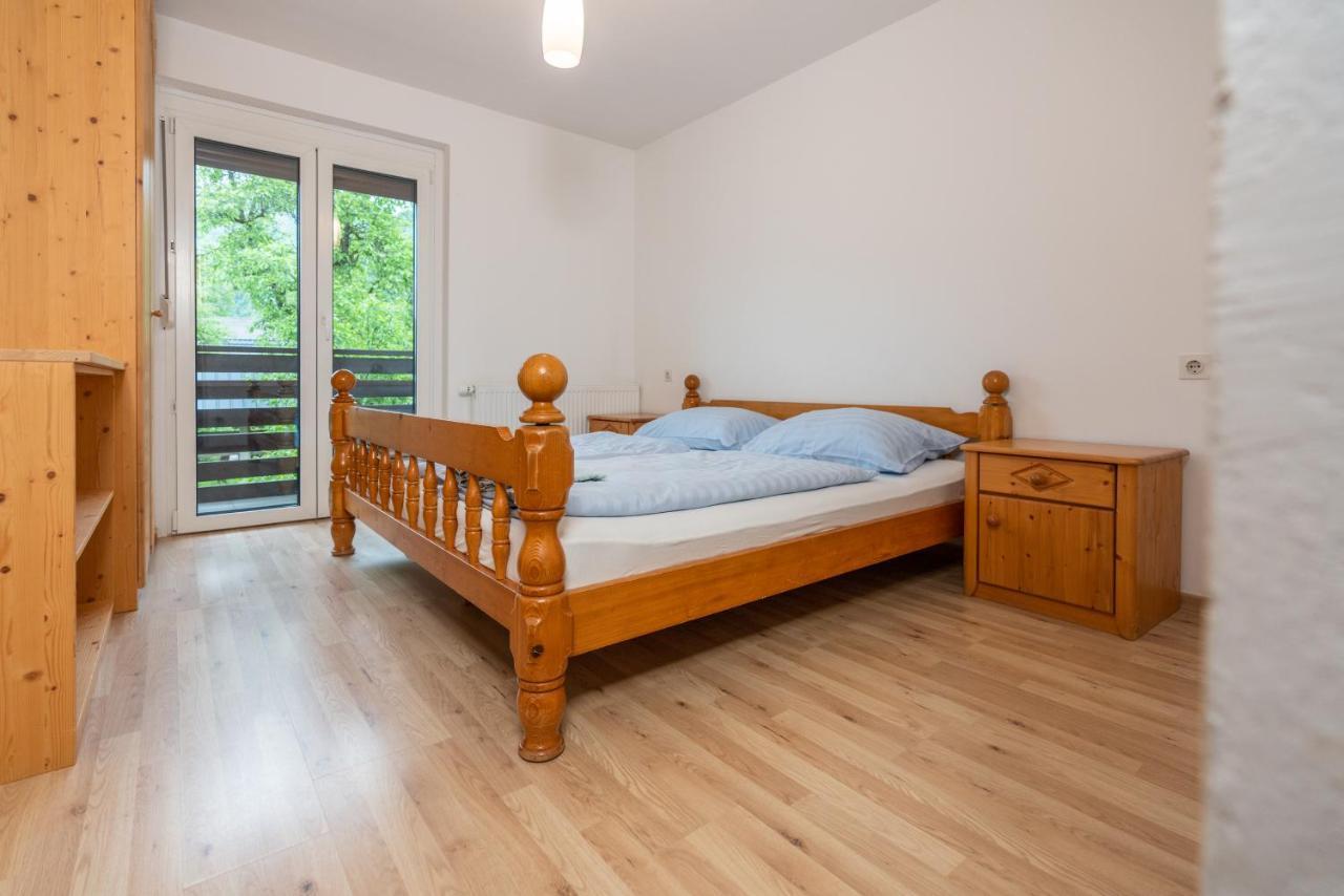 Apartments Znidar بوينج المظهر الخارجي الصورة