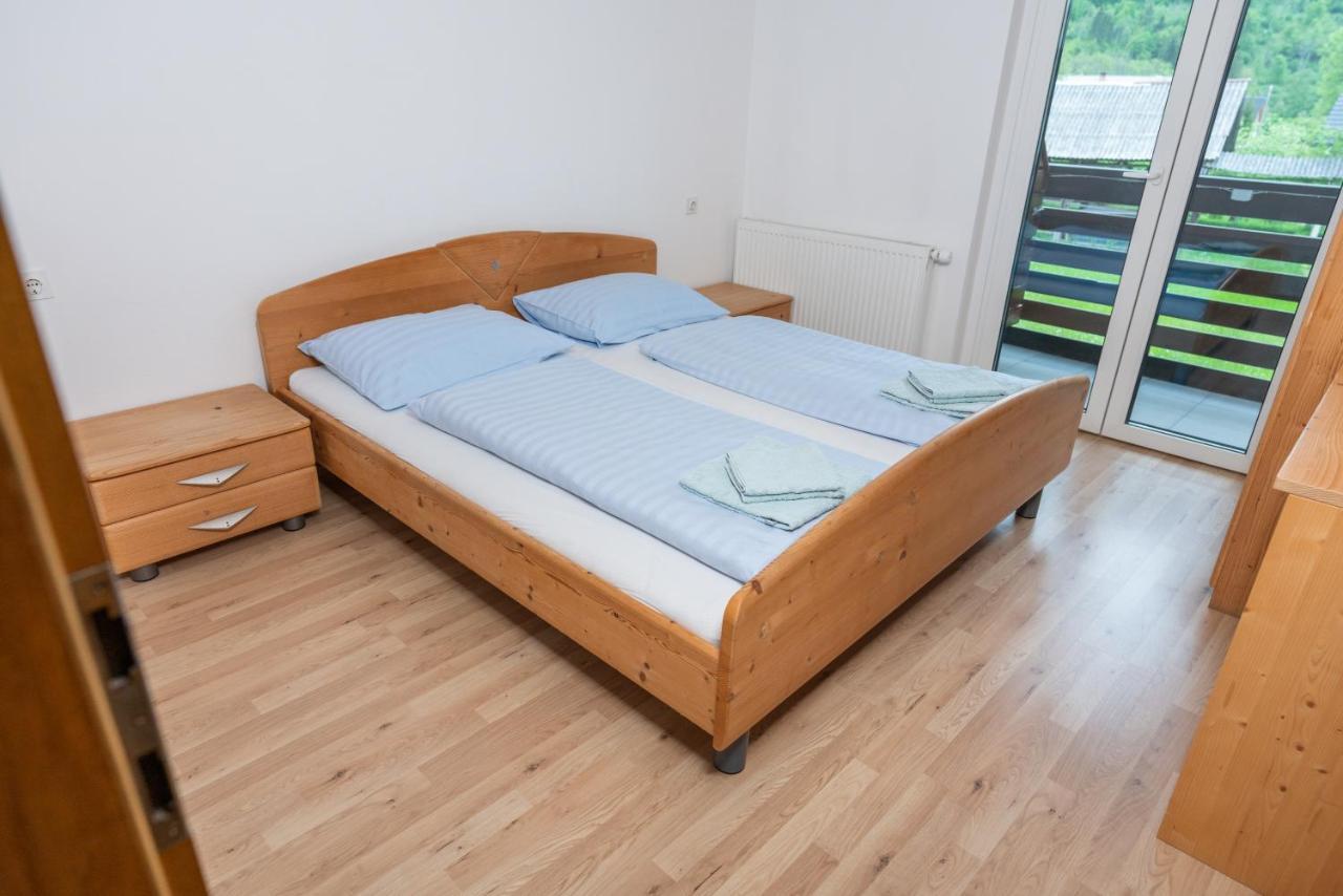 Apartments Znidar بوينج المظهر الخارجي الصورة