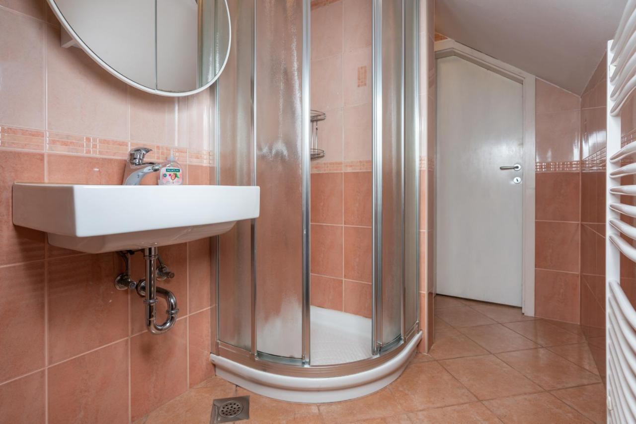 Apartments Znidar بوينج المظهر الخارجي الصورة