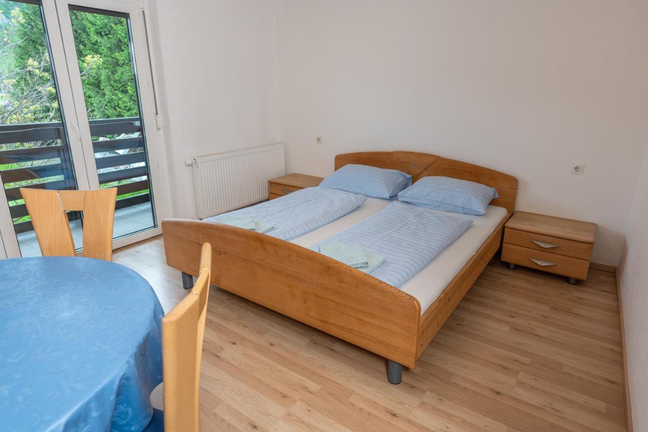 Apartments Znidar بوينج المظهر الخارجي الصورة
