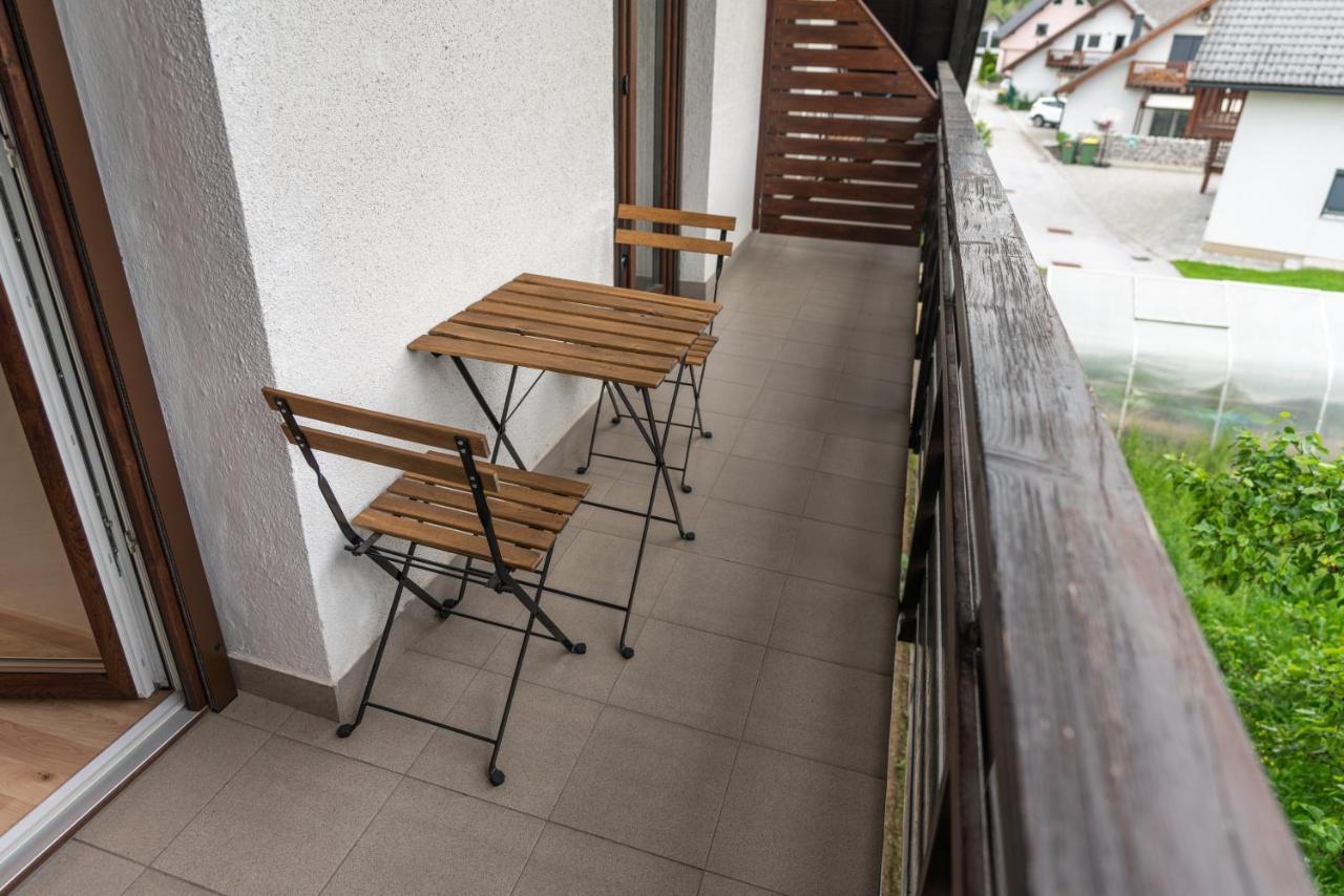 Apartments Znidar بوينج المظهر الخارجي الصورة