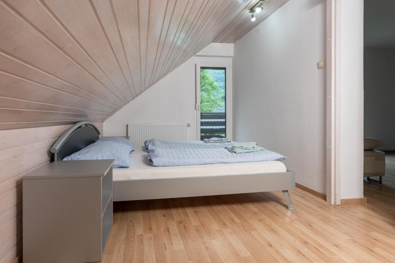 Apartments Znidar بوينج المظهر الخارجي الصورة