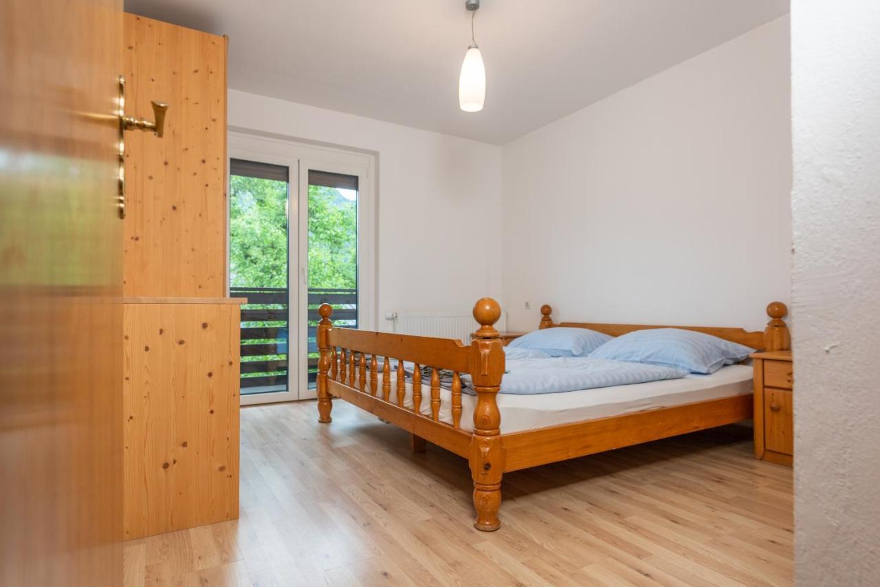 Apartments Znidar بوينج المظهر الخارجي الصورة